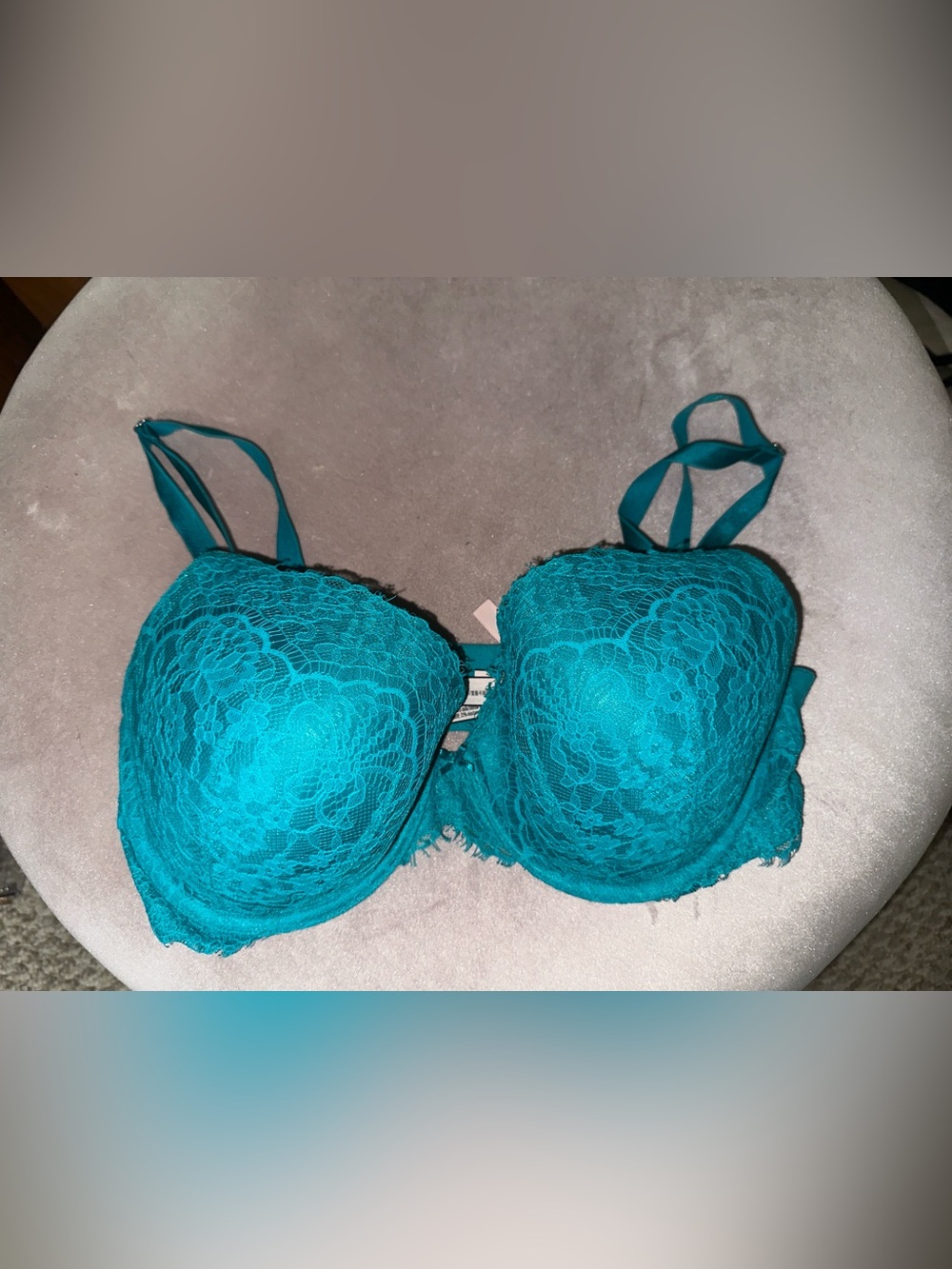 **LIKE NEW** VICTORIA SECRET BRA